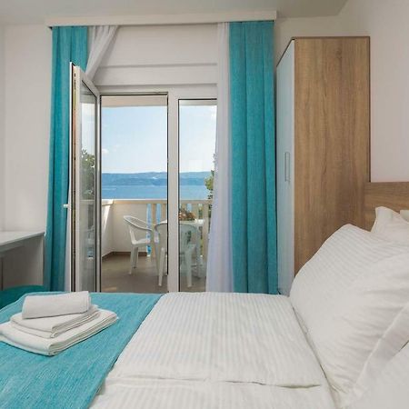Villa Charlotte Omiš Extérieur photo