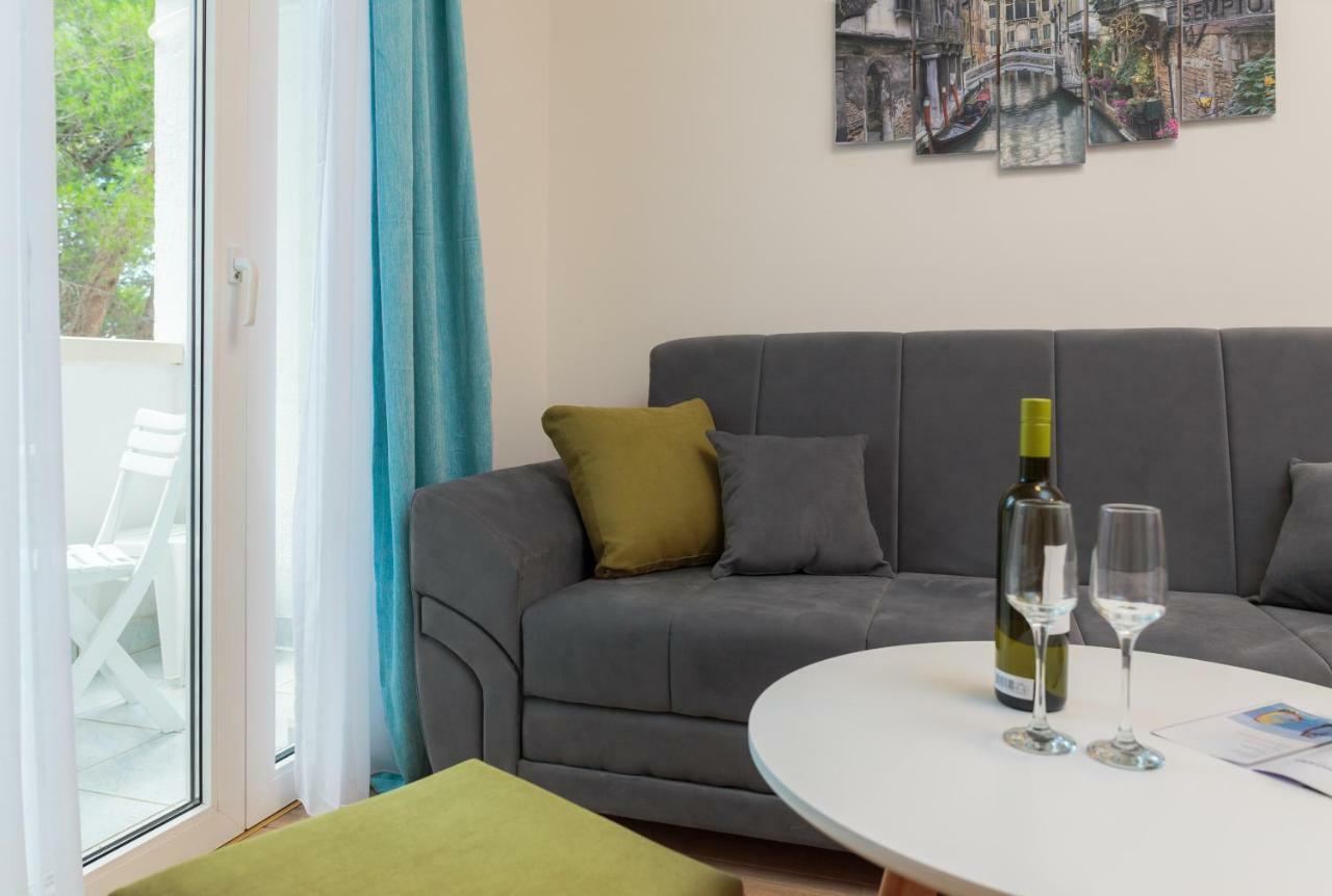 Villa Charlotte Omiš Extérieur photo